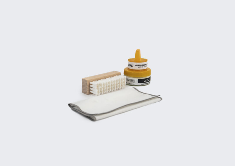 Basic Footwear Cleaning and Maintenance Kit - Image 1